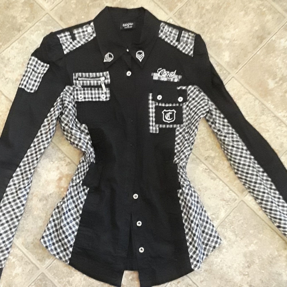Detailed  "Coogi" Shirt